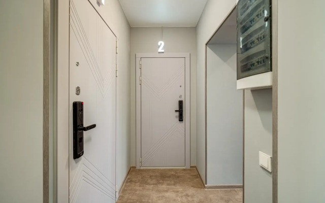 Апартаменты №2 Комфортно и Точка на Азовской 13