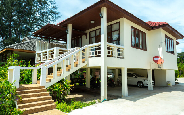 Курортный Отель Lipa Bay Residence