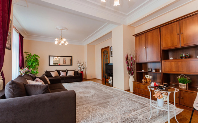 Квартира 3-х комнaтная pядом с метрo Смoленская