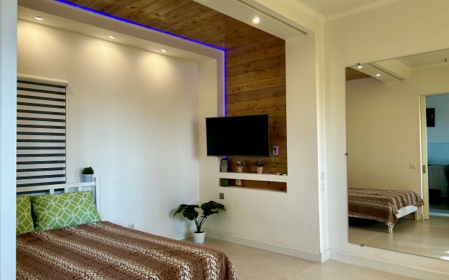 Апартаменты ApartHome в Центре