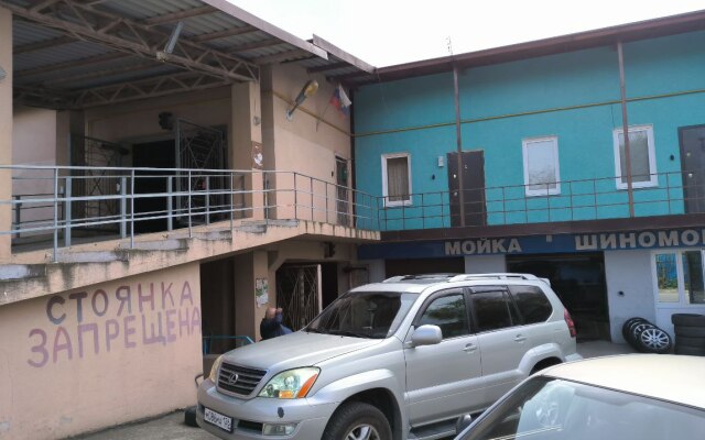 Na Partizanskoy Apartments