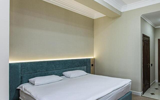 Kaier Hotel