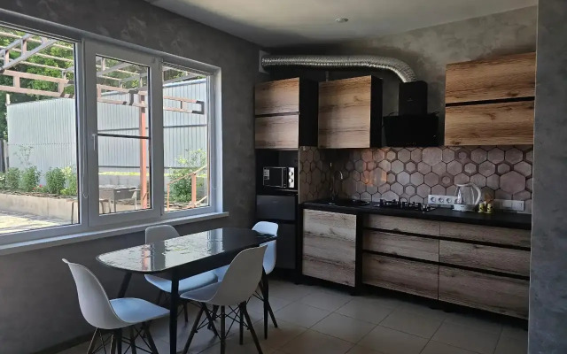 Частный дом с Бассейном