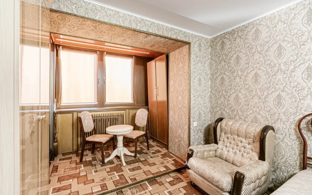 Na Zerkalnom Apartments