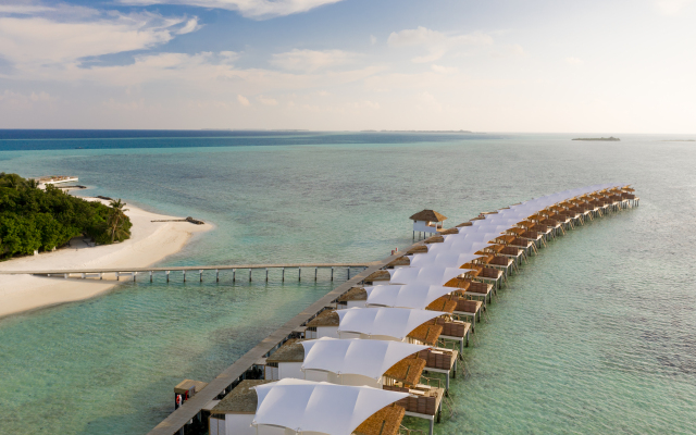 Отель Cinnamon Hakuraa Huraa Maldives