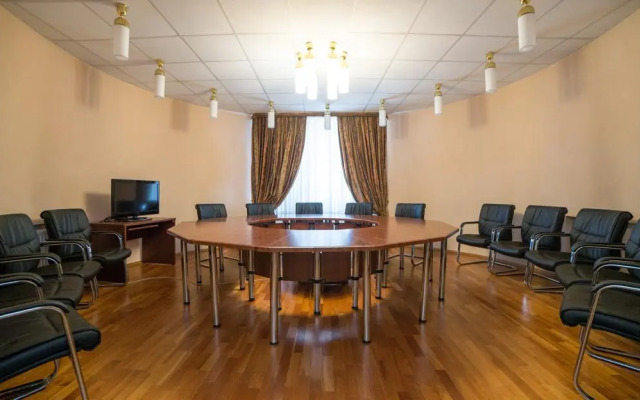 Отель Кристалл