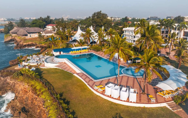 Golden Tulip Dar Es Salaam Hotel