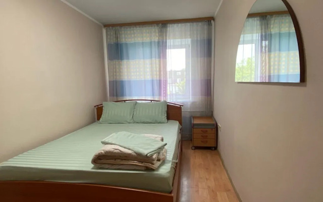 Na Ul. Pologaya 24 Flat