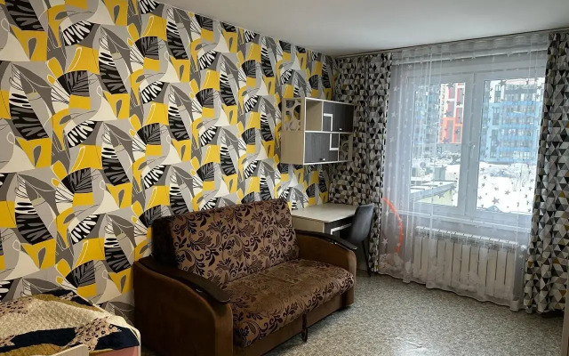 Uyutnaya Dvukhkomnatnaya 20 Minut do Tsentra Flat