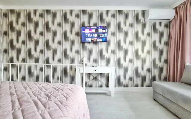 Odnokomnatnaya Provans S Vidom Na Gory S Balkona Flat