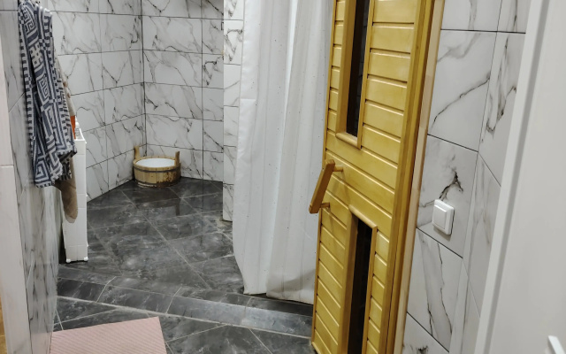 Castnyj dom Dom v centre goroda s saunoj i karaoke