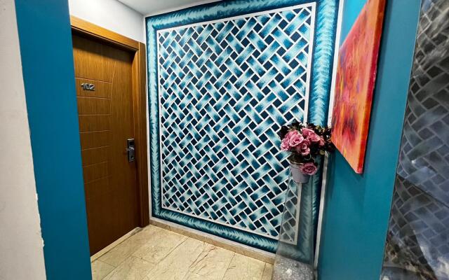 Отель Moon Blue