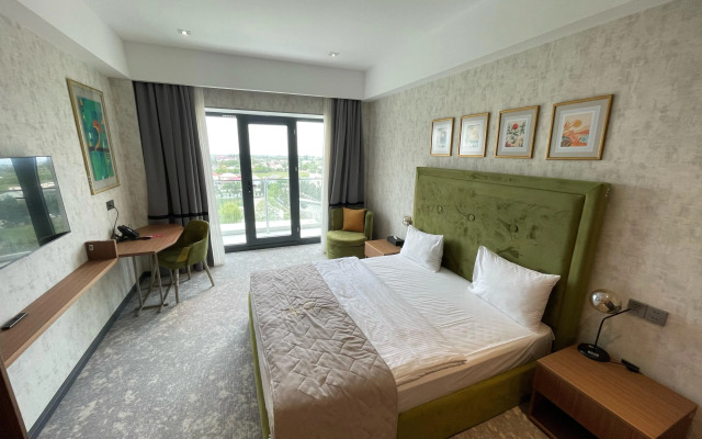 Arena Grand Hotel