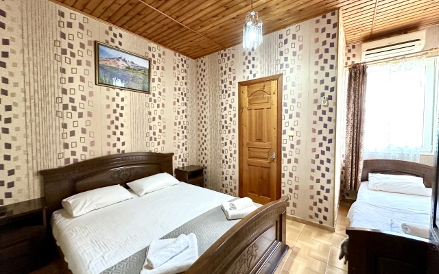 MartLen Guest House