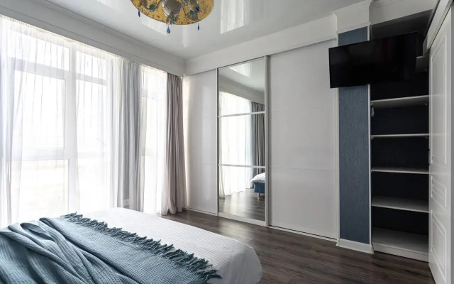4.16 Studio Poltavskaya Flat
