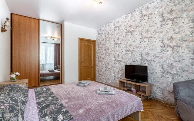 Брусника Цветной бульвар 2-й Волконский переулок 1