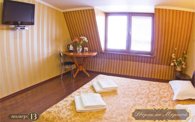 Dvorik Na Morskoj Furnished rooms