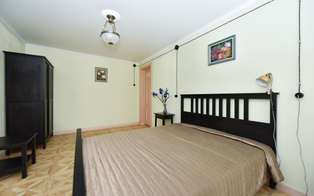 Anarin Apartments Flat 3