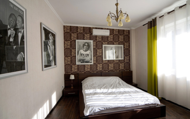 Апартаменты с джакузи и отдельной спальней