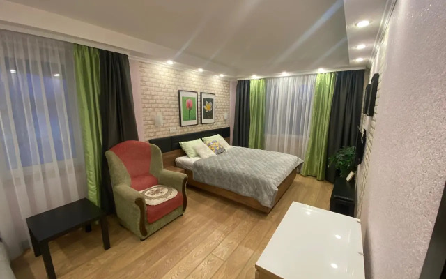 Апартаменты с 1 комнатой с новым ремонтом (КВАРТИРА51)