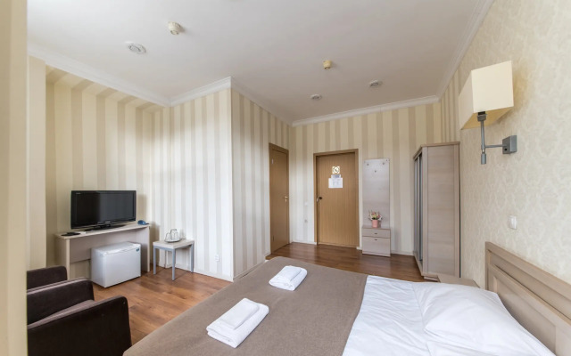 Grandora Nevsky 44