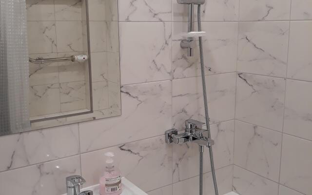 Квартира Студия на Калашникова 25