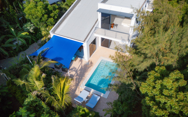 Coral Reef Villa