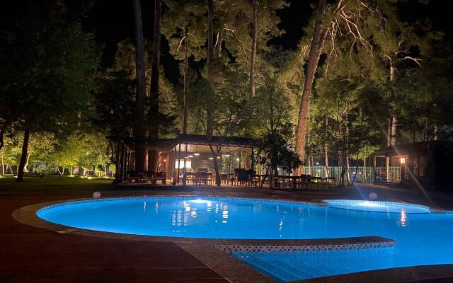 Abna Hotel