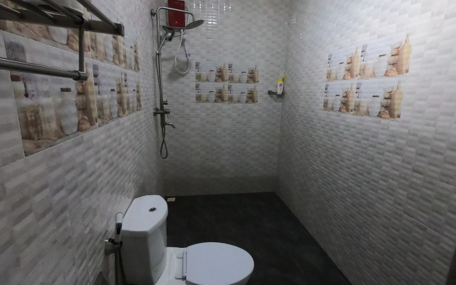 Dhangethi Inn Hotel