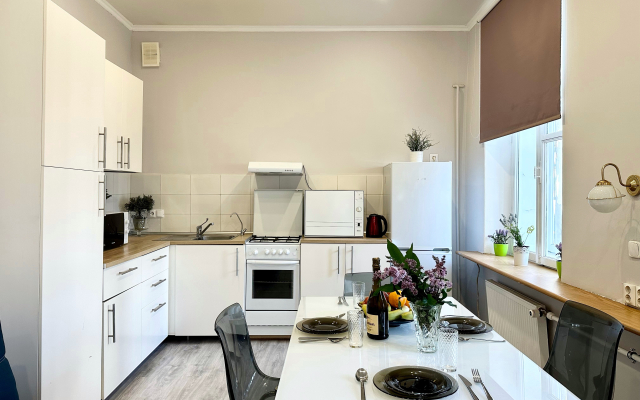 Апартаменты SpbStay с 3 спальнями на Некрасова 1