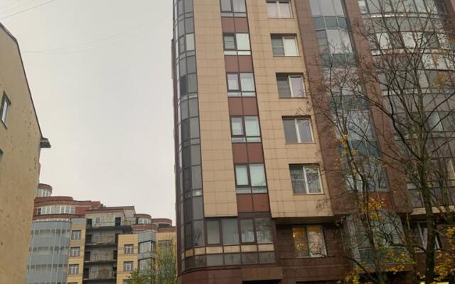 Tryokhkomnatnye Dlya 10 Chelovek Apartments