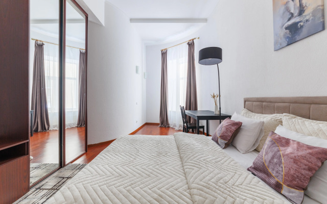 Uyutnaya Kvartira Na Moyke 32 DereMRents Flat