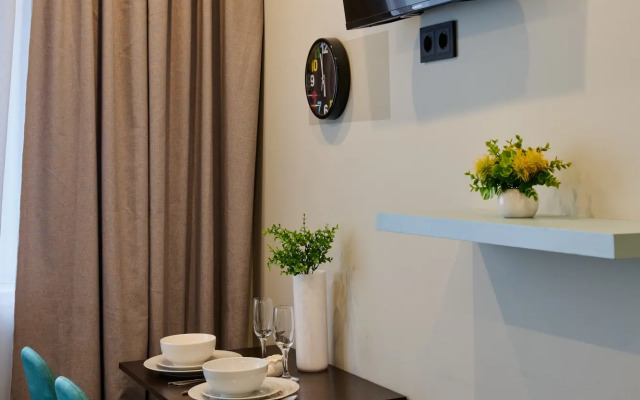 1131 Leninskiy 158 Apartment