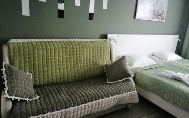 Апартаменты White pearls на Салова 61