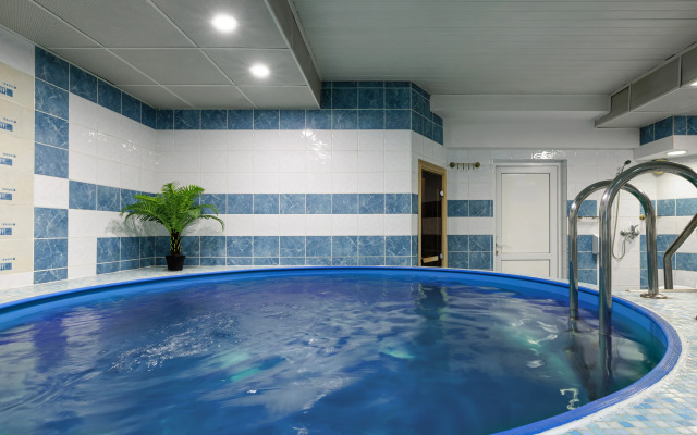 Moscow Holiday Hotel