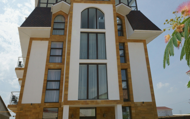Qirim Private House