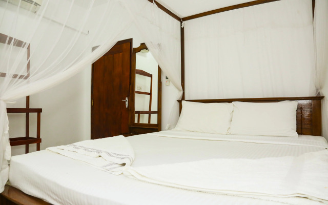 Eden Hikkaduwa Villa