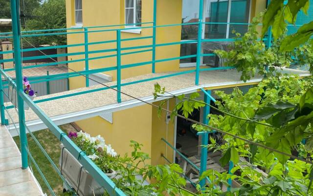 Leto Vsem Guest House