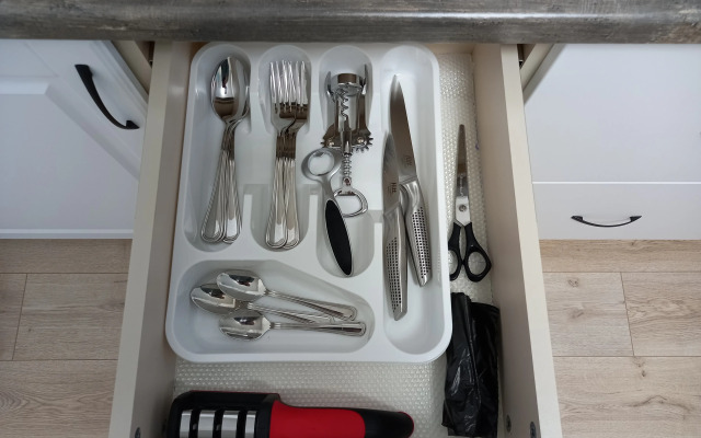 Relax odnushka v tsentre dlya troikh Flat