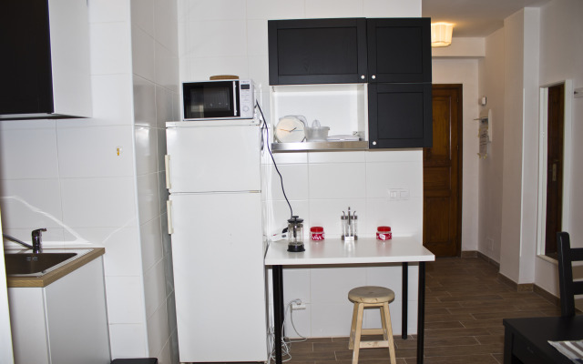 Los Angeles Apartment