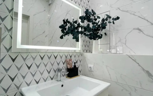 Dlya Dvoikh Monako Flat