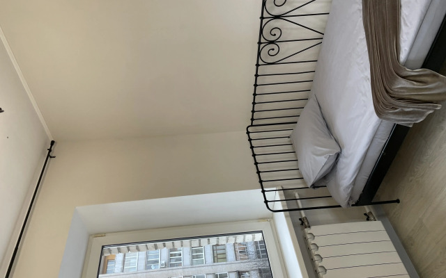 Artflet Flat