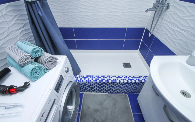 Апартаменты 2 комнатная квартира Крылова 38