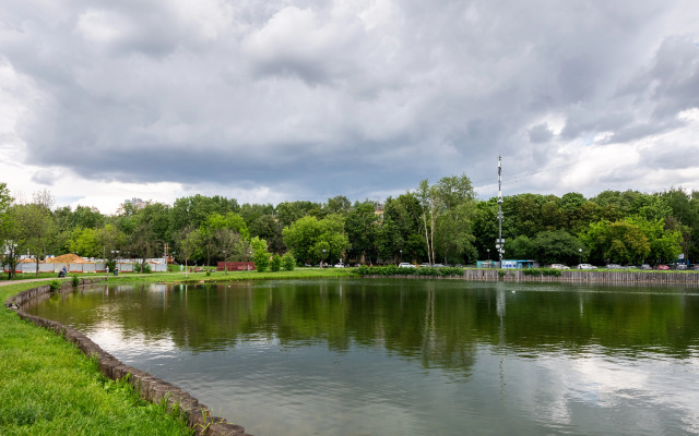 Prostornaya dvukhkomnatnaya Natali u parka Zyuzino Flat