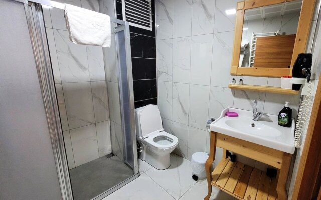 Saruhan Hotel