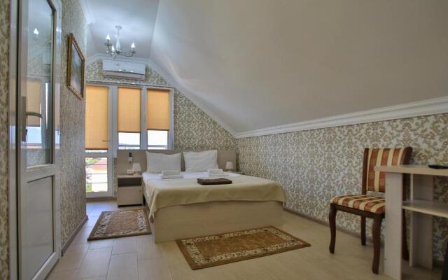 Dana Hotel