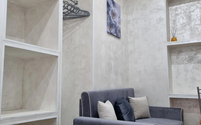 Na Sobornoy м Tsvetnike Flat
