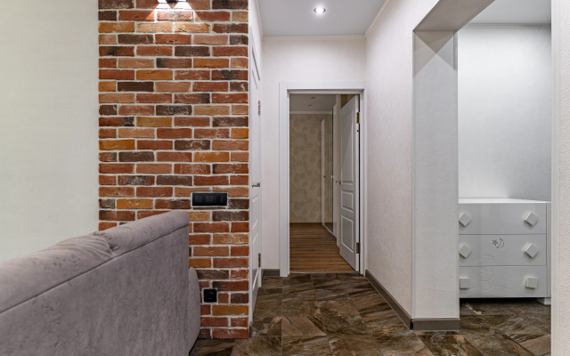 Na Tyulpanov Flat