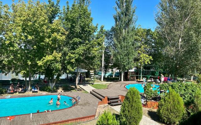 База отдыха Золотой Лотос