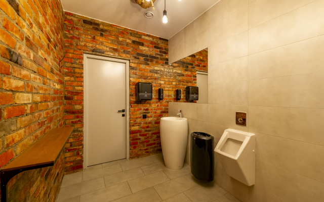 Friday Center Hostel